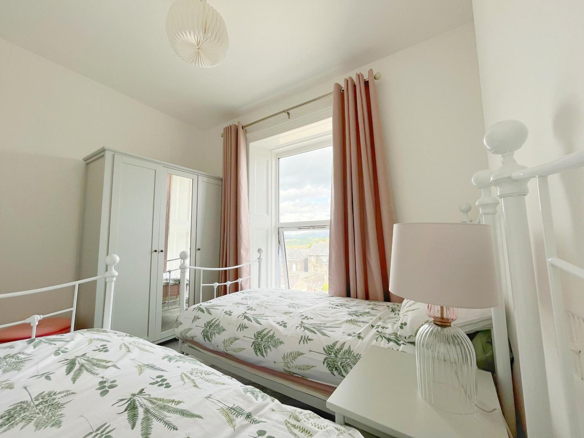 Porthmadog, Sleeps 11, 5 Bedrooms, 5 Bathrooms, Mountain Views Екстериор снимка